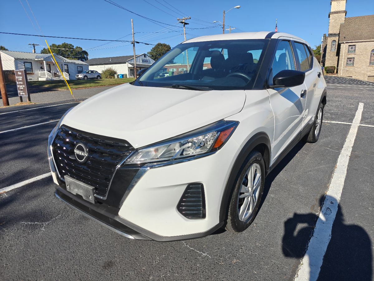 2024 Nissan Kicks S