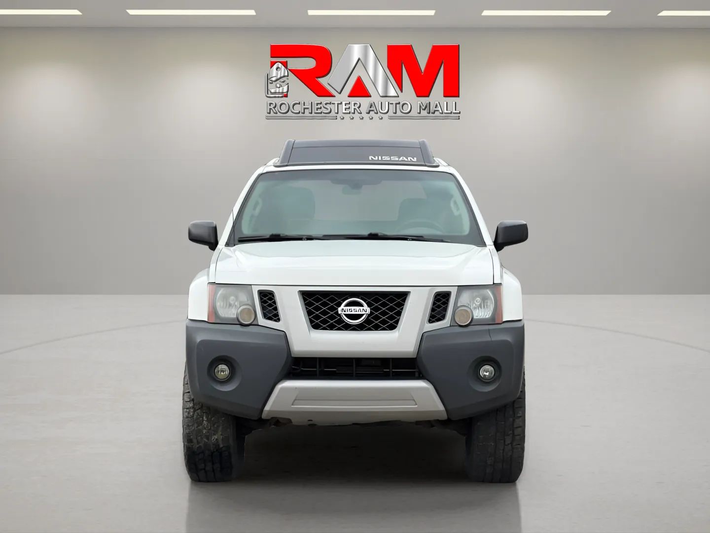 2014 Nissan Xterra S - Photo 2
