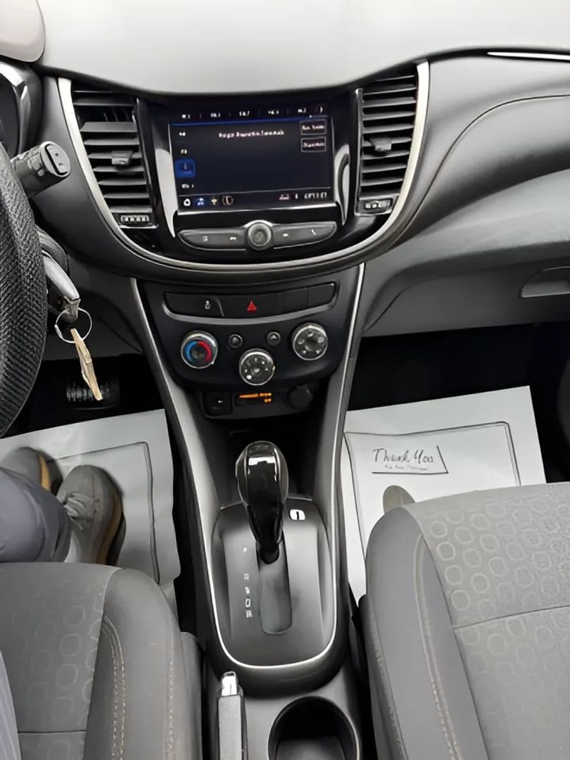 2020 Chevrolet Trax LS - Photo 15