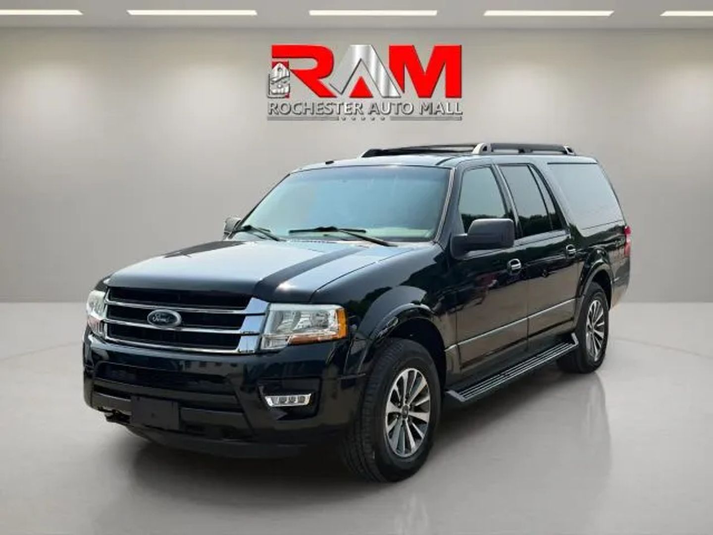 Ford Expedition EL photo 3