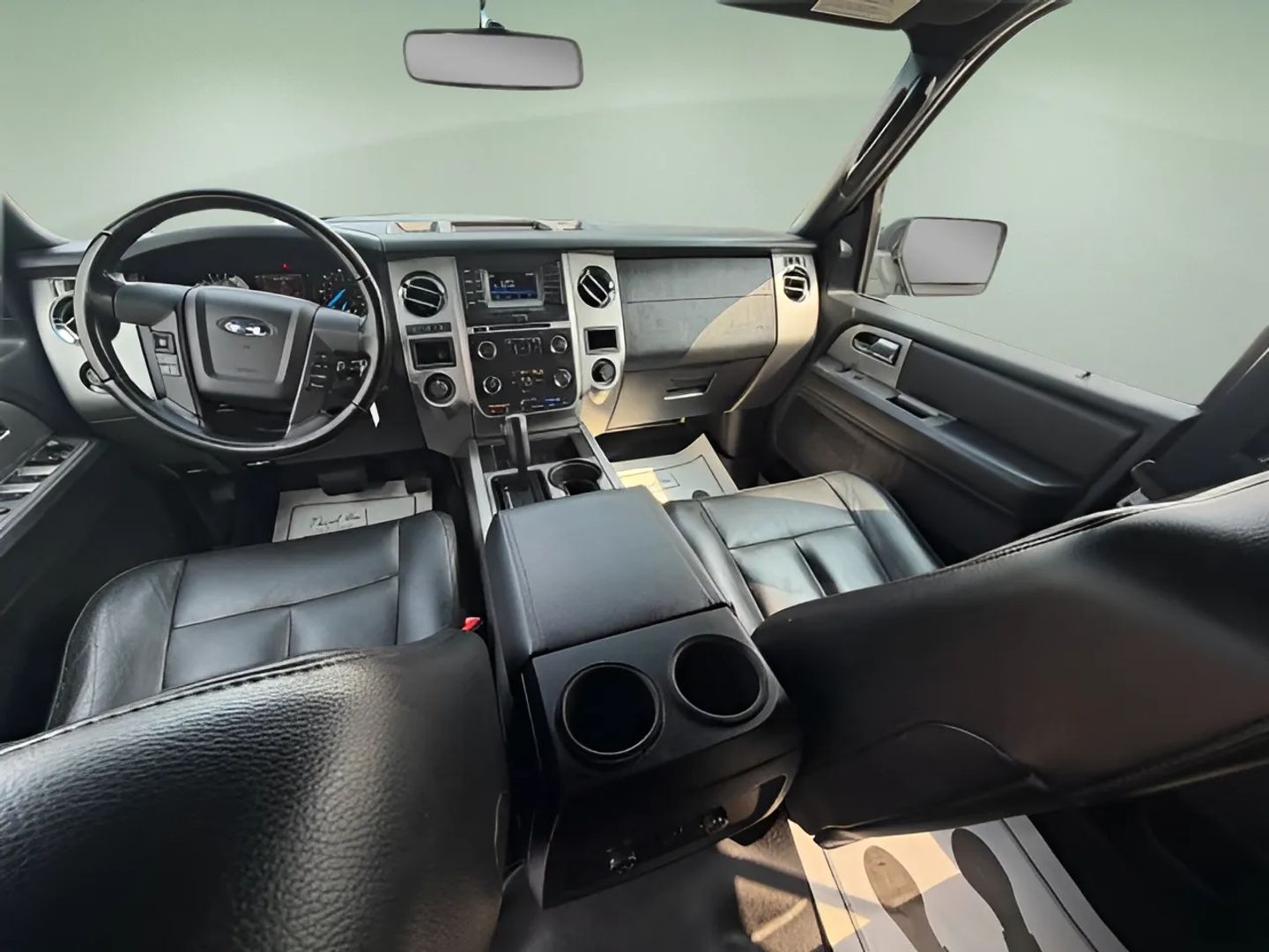 Ford Expedition EL photo 11