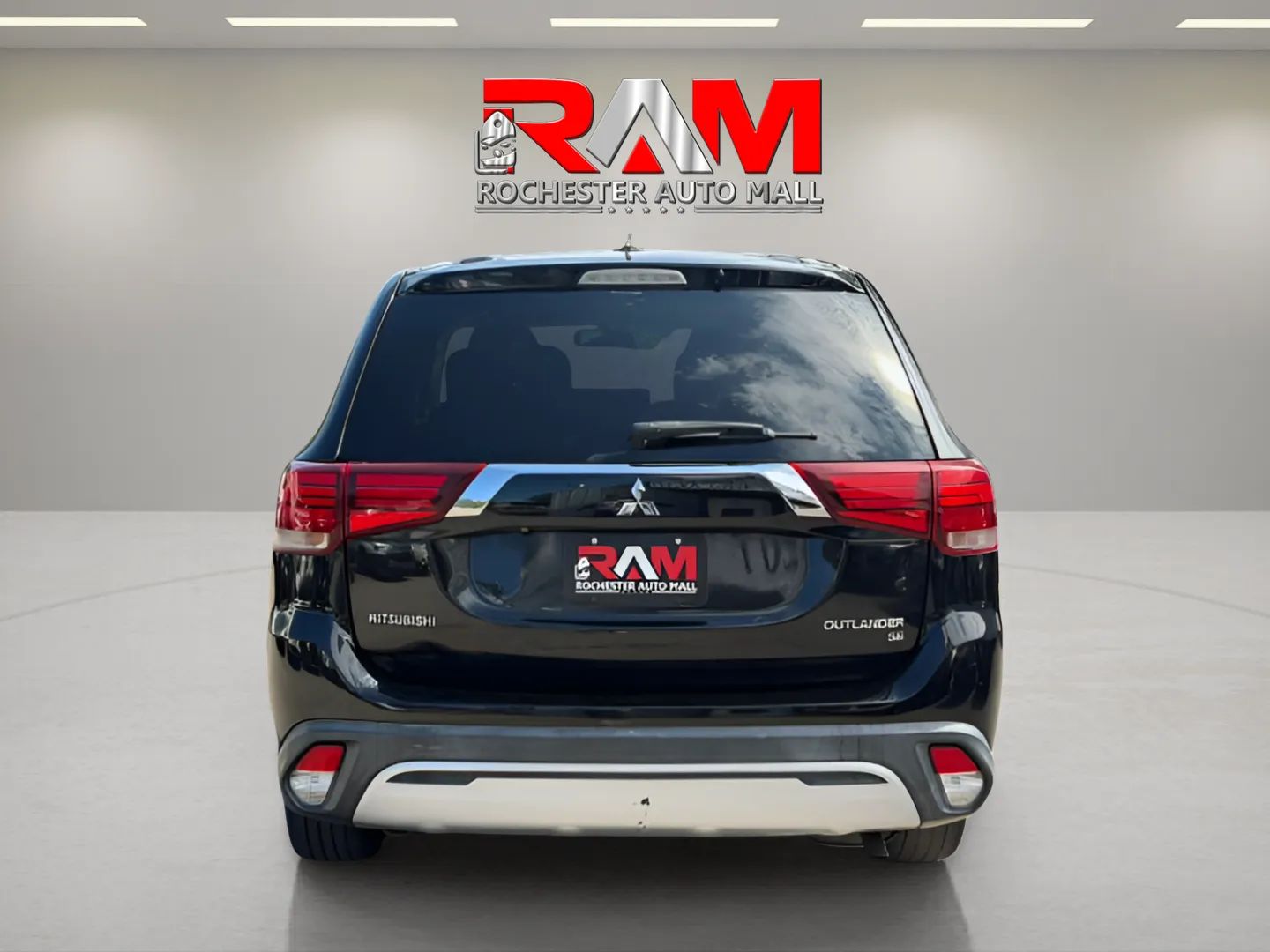 Mitsubishi Outlander photo 4