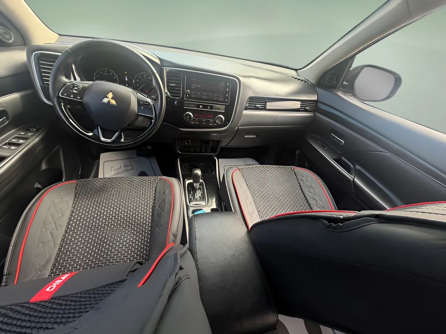 Mitsubishi Outlander photo 10