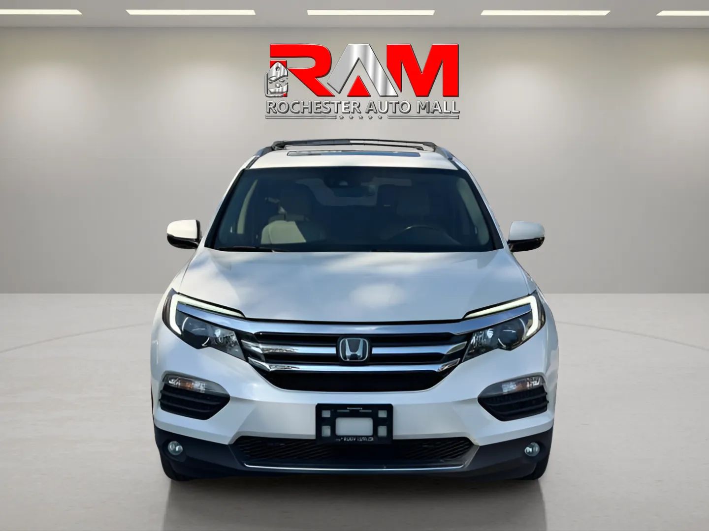 Honda Pilot photo 2