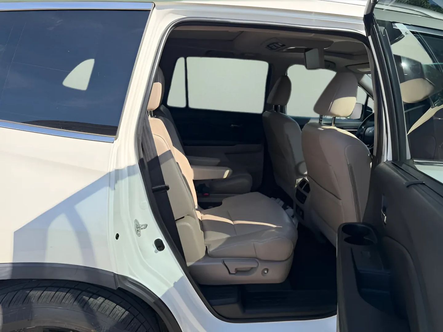 Honda Pilot photo 8