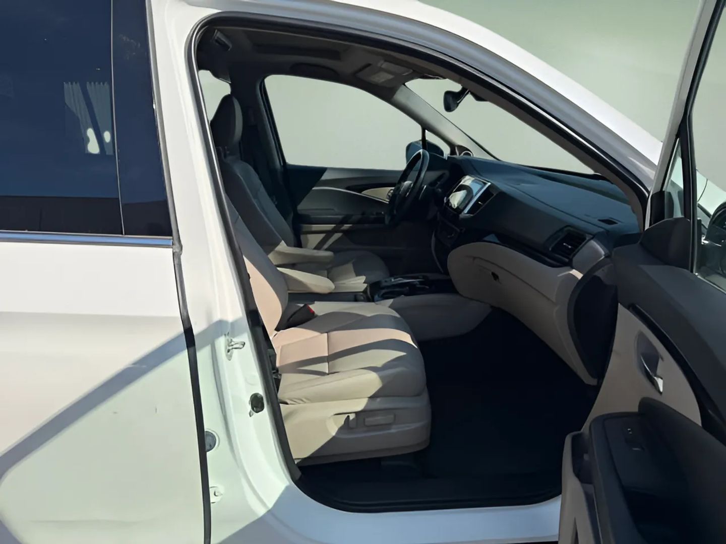 Honda Pilot photo 9