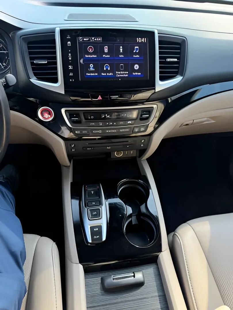 Honda Pilot photo 17