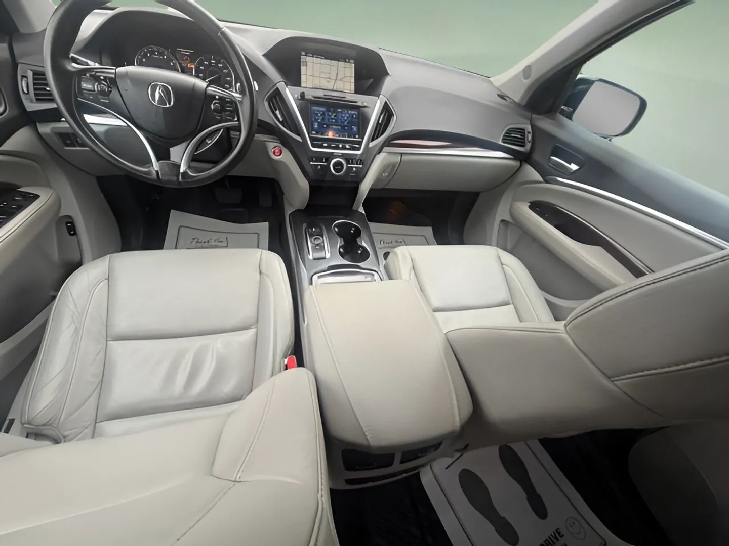 Acura MDX photo 11