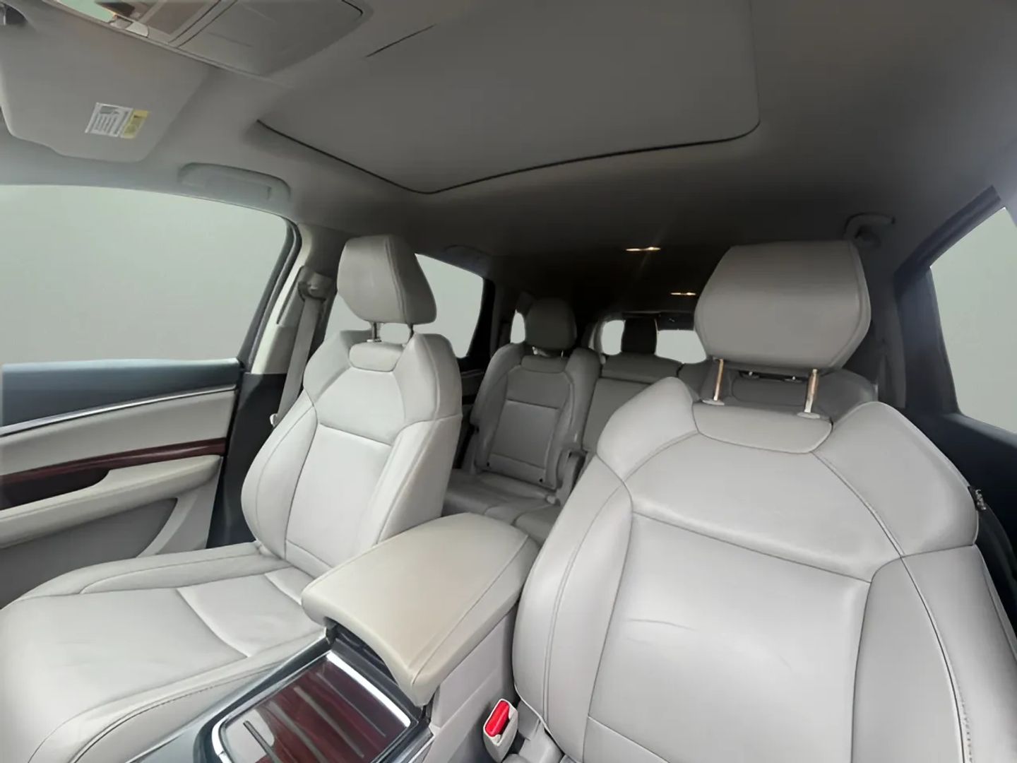 Acura MDX photo 12