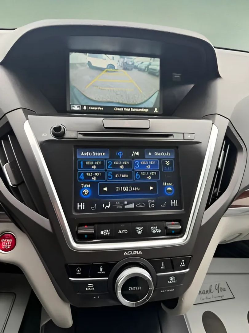 Acura MDX photo 16