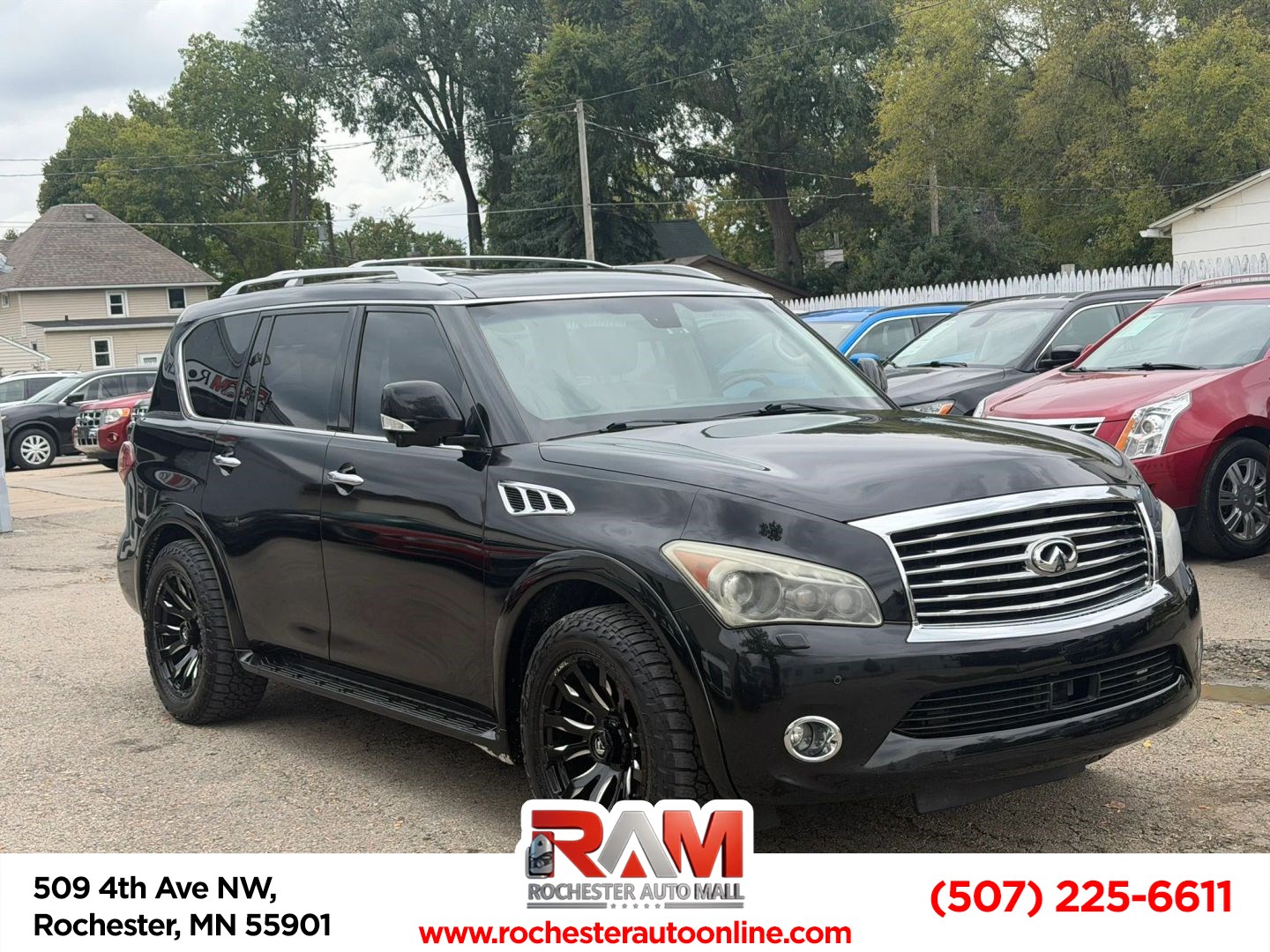 2012 INFINITI QX56 7-passenger