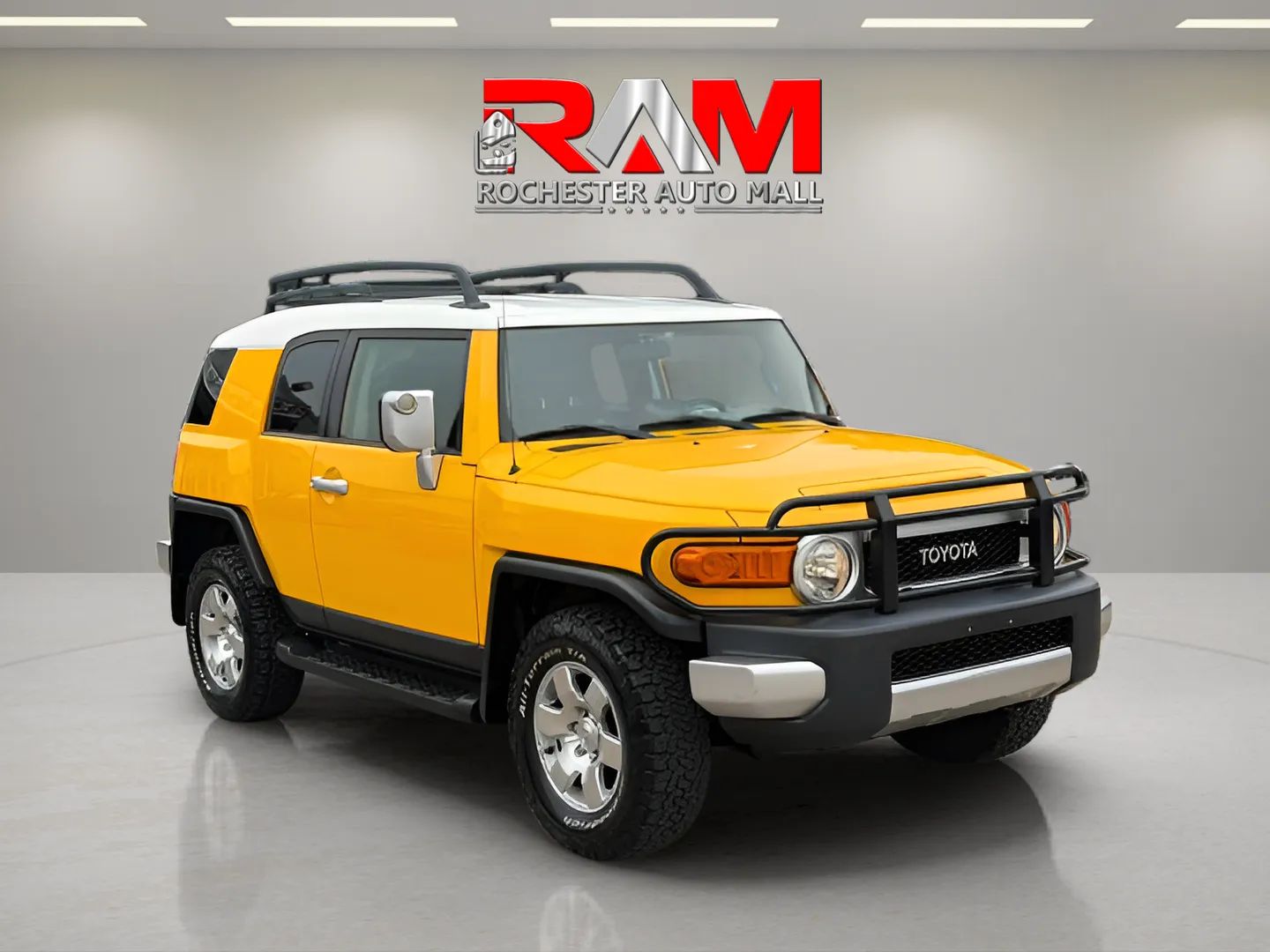 Toyota FJ Cruiser photo 2