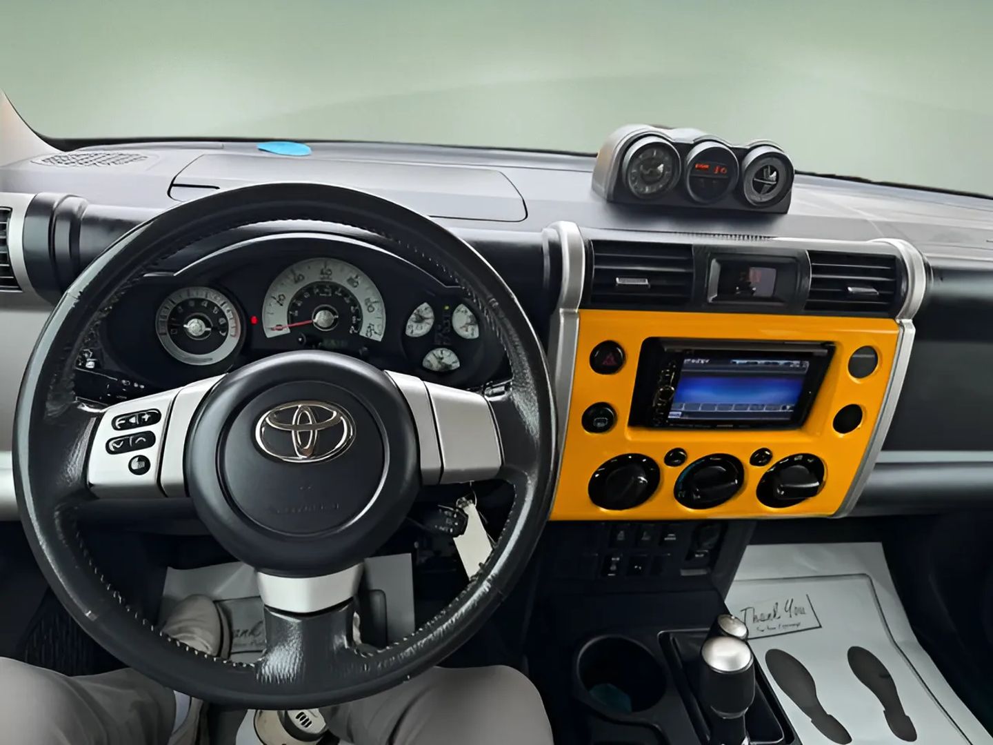 Toyota FJ Cruiser photo 13