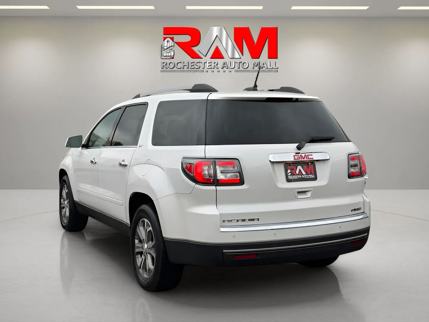 GMC Acadia photo 5