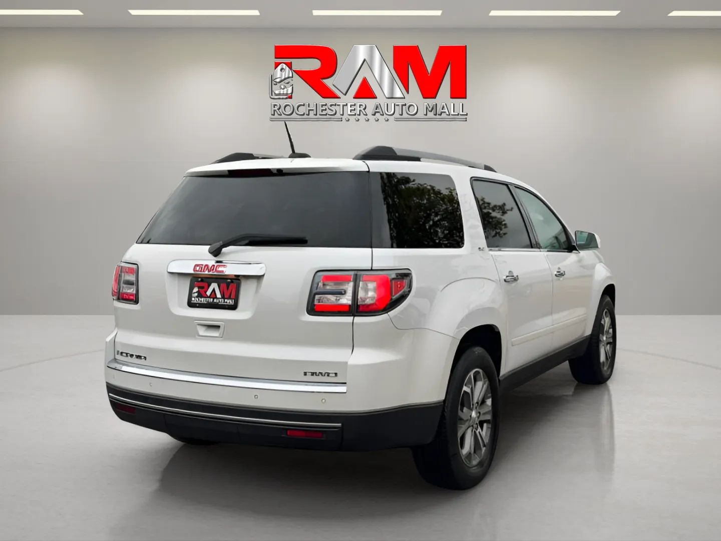 GMC Acadia photo 6