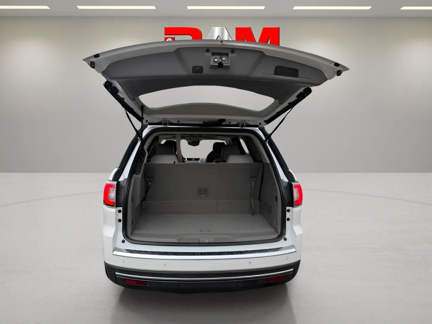 GMC Acadia photo 7