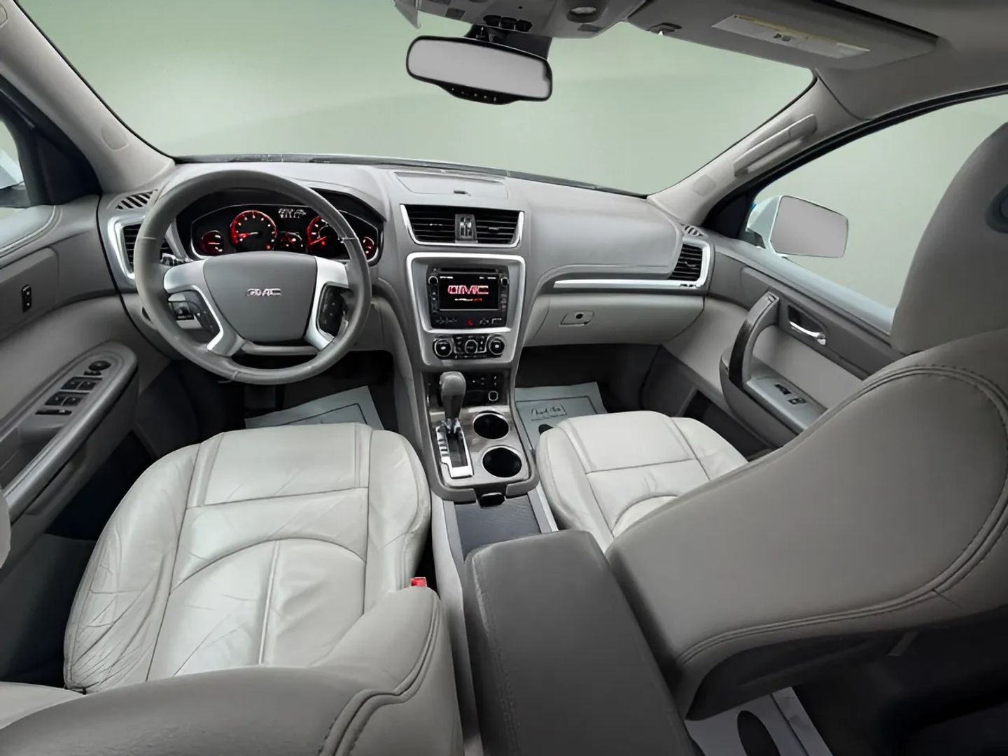 GMC Acadia photo 12