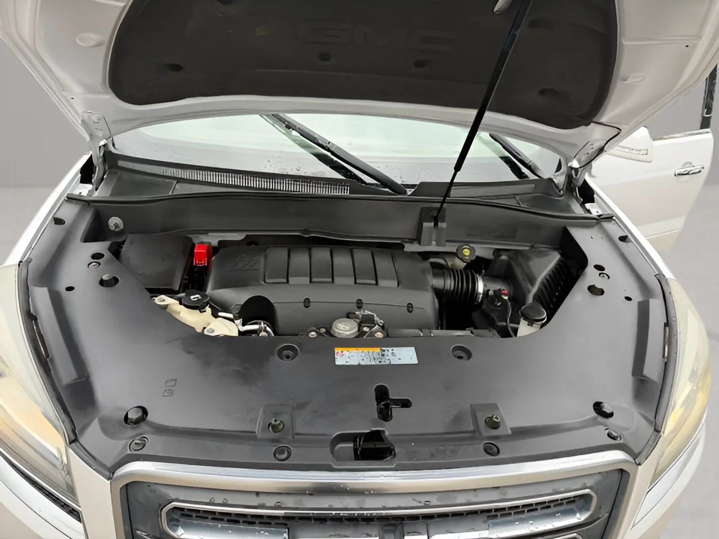 GMC Acadia photo 15