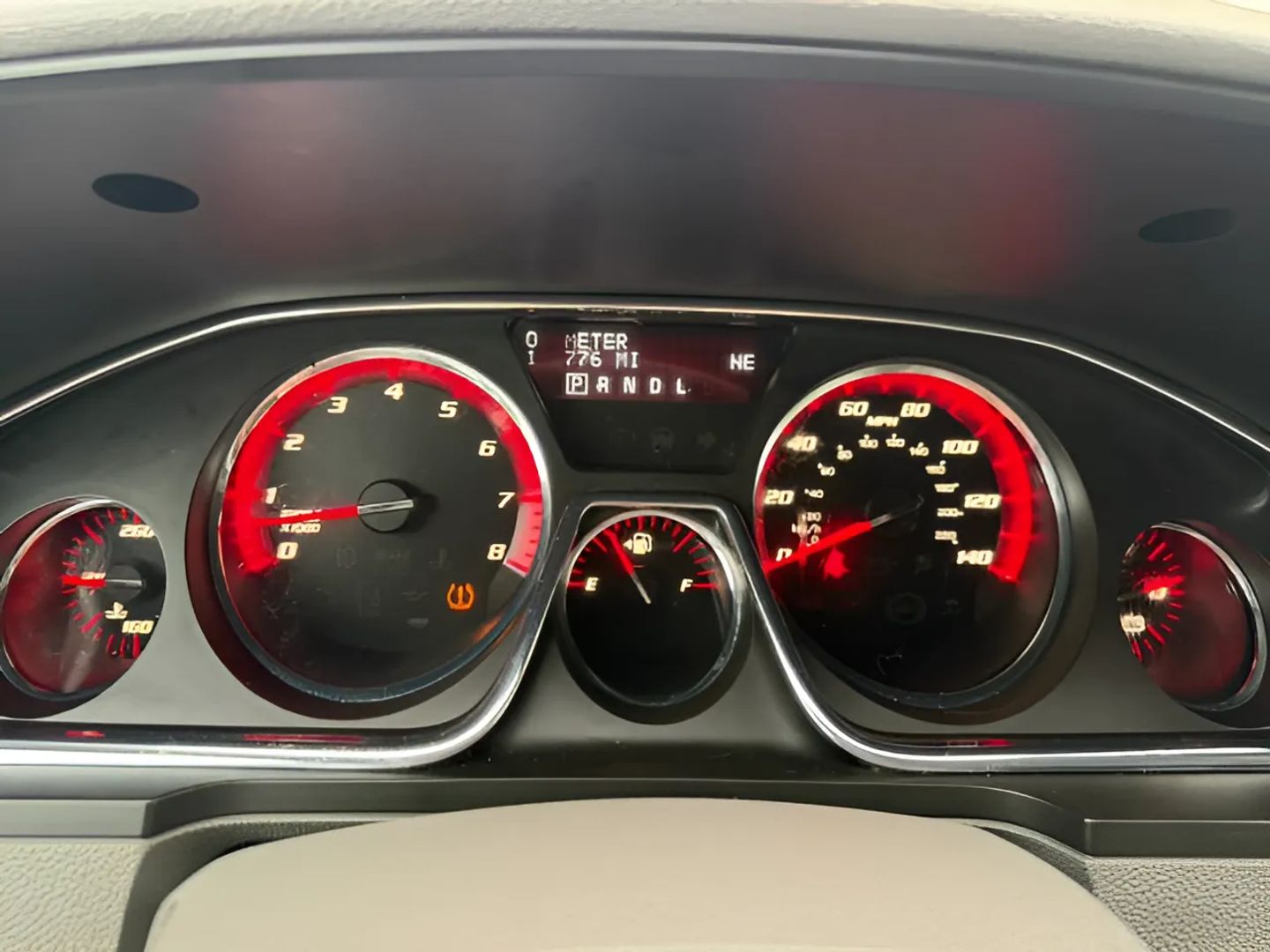 GMC Acadia photo 18