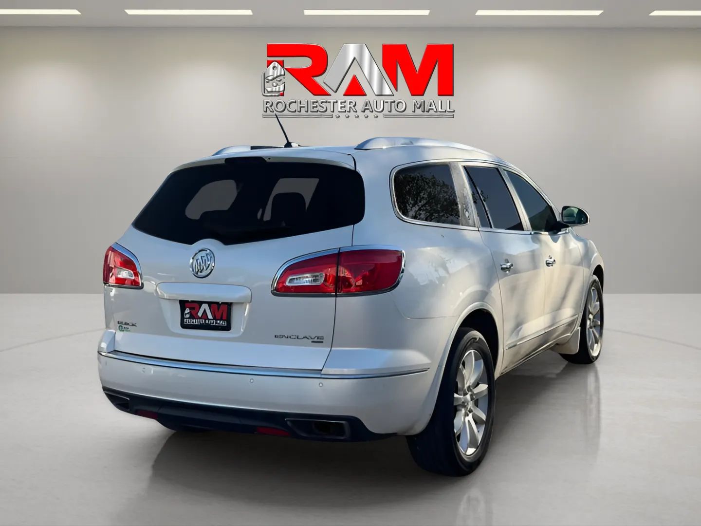 Buick Enclave photo 6