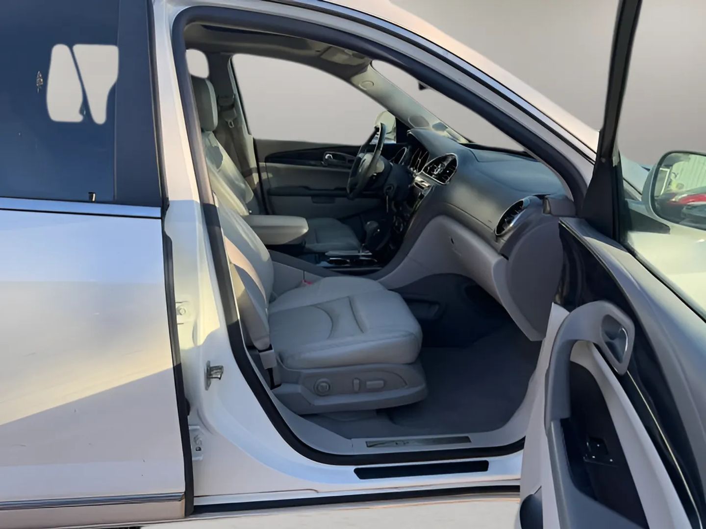 Buick Enclave photo 9