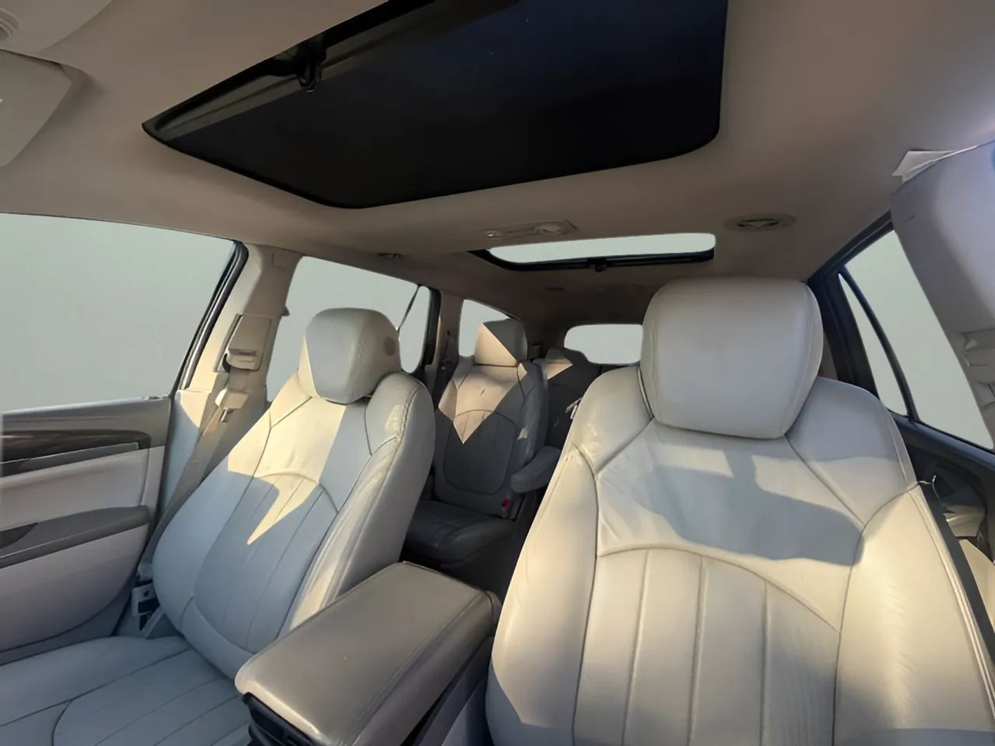 Buick Enclave photo 13