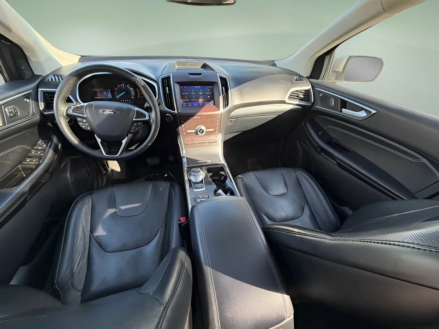 Ford Edge photo 11