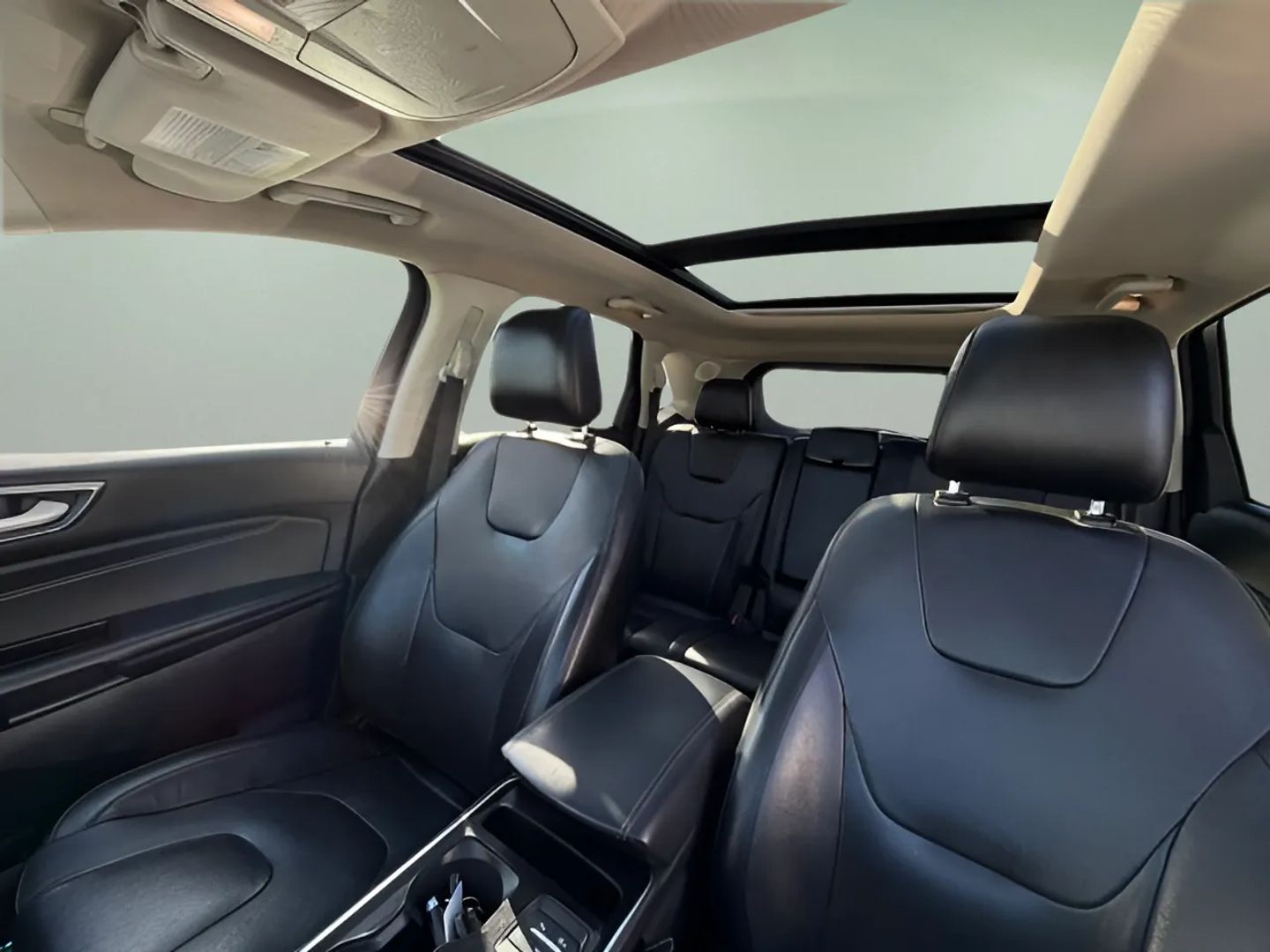 Ford Edge photo 12