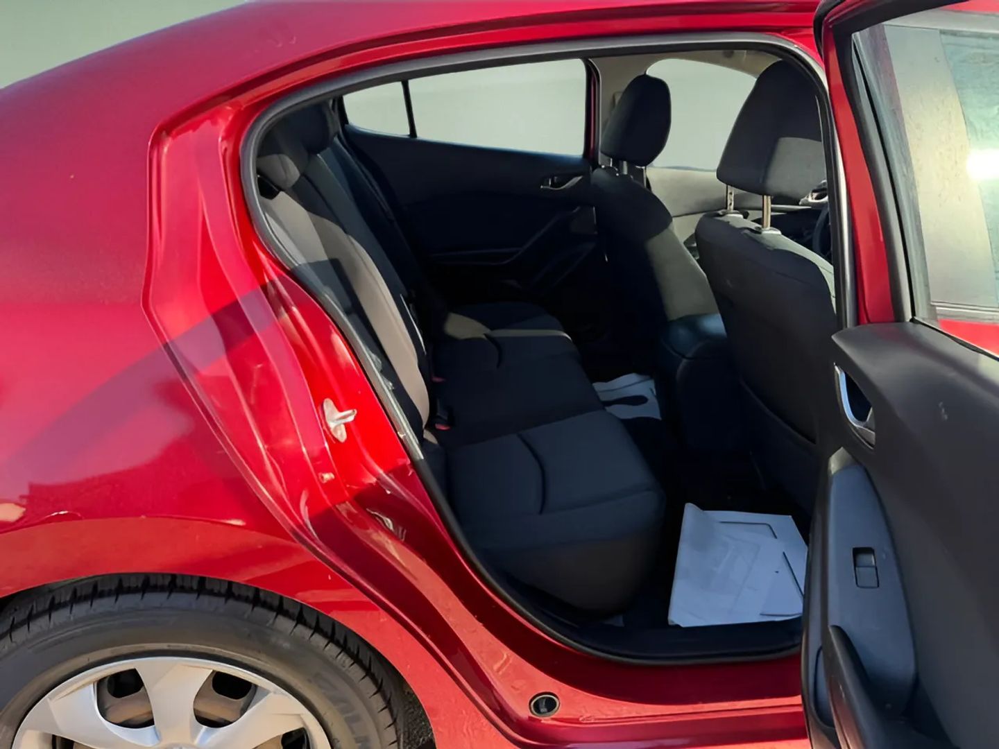 Mazda Mazda3 photo 8
