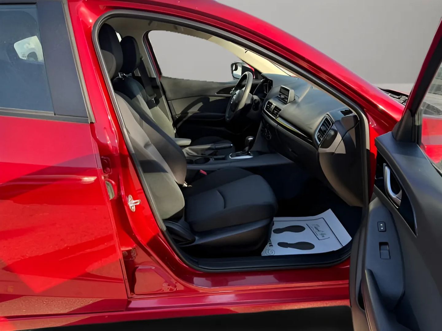 Mazda Mazda3 photo 9