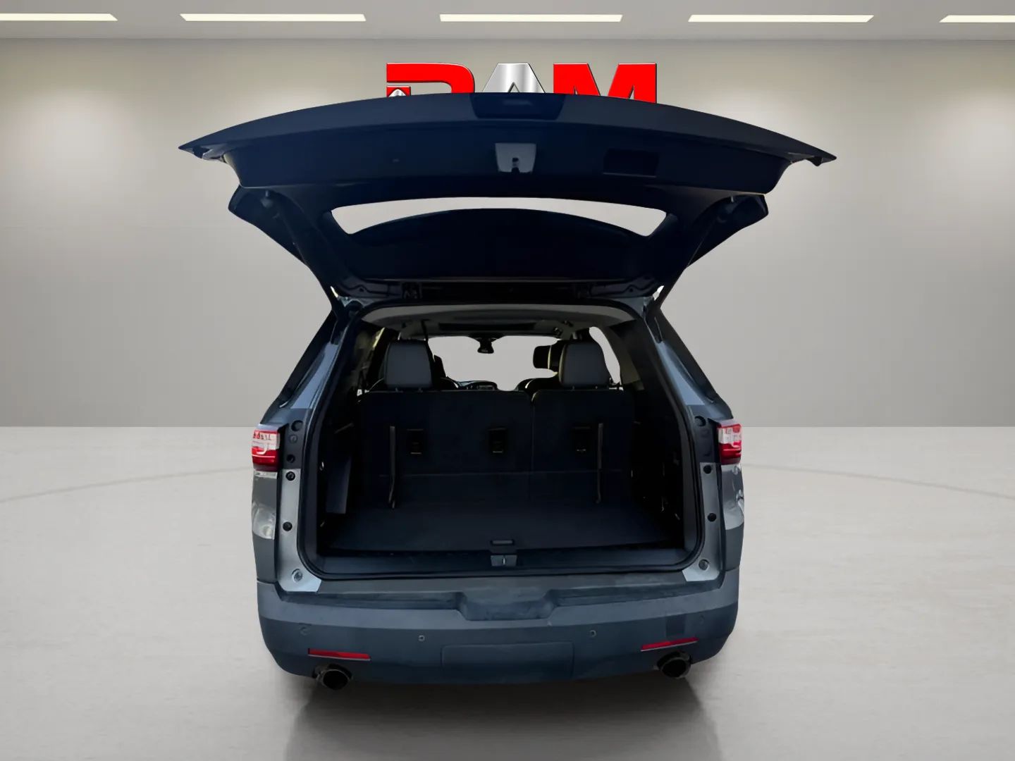 Photo 7 of this Chevrolet Traverse