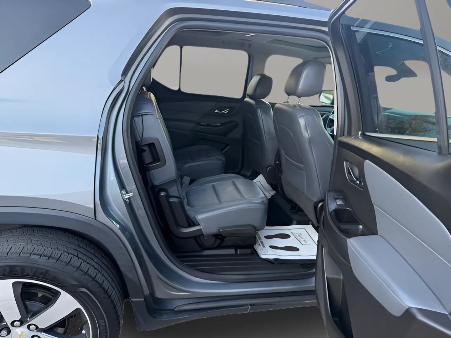 Photo 8 of this Chevrolet Traverse
