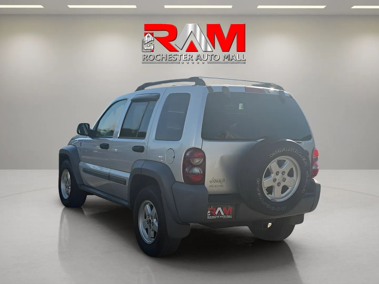 Photo 6 of this Jeep Liberty