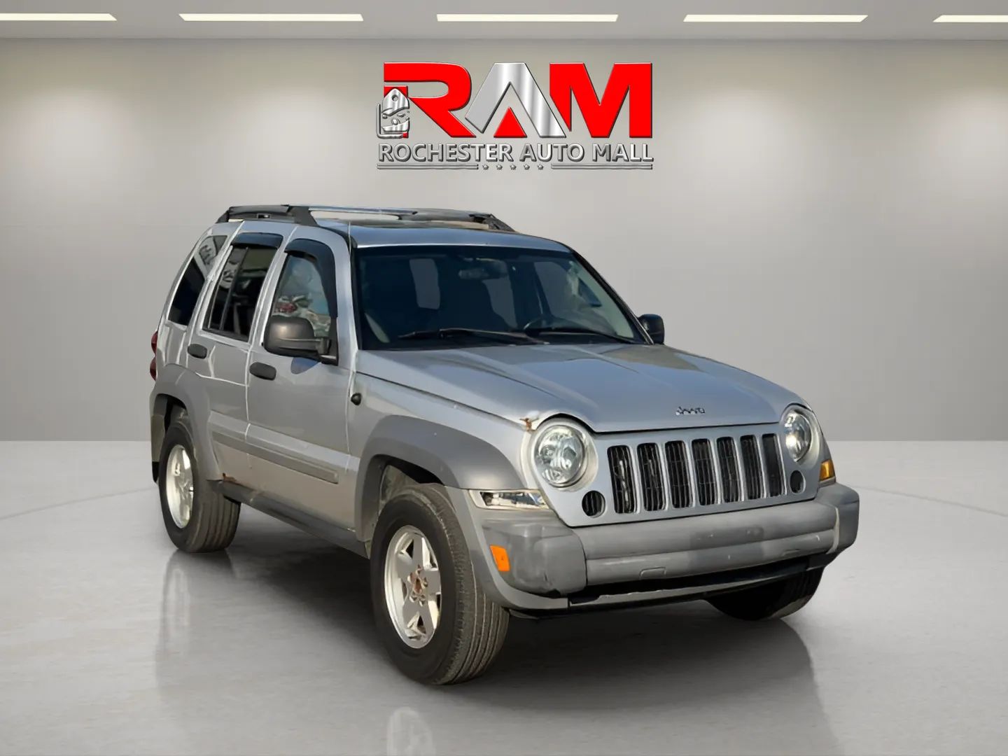 Photo 3 of this Jeep Liberty