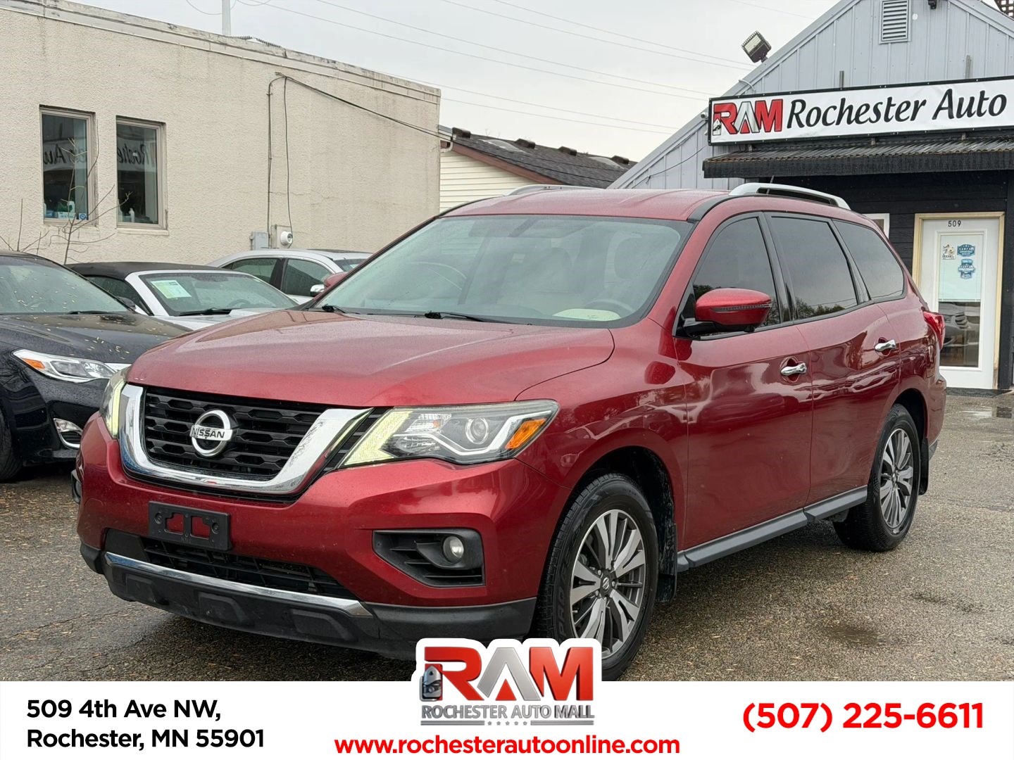 2017 Nissan Pathfinder SL