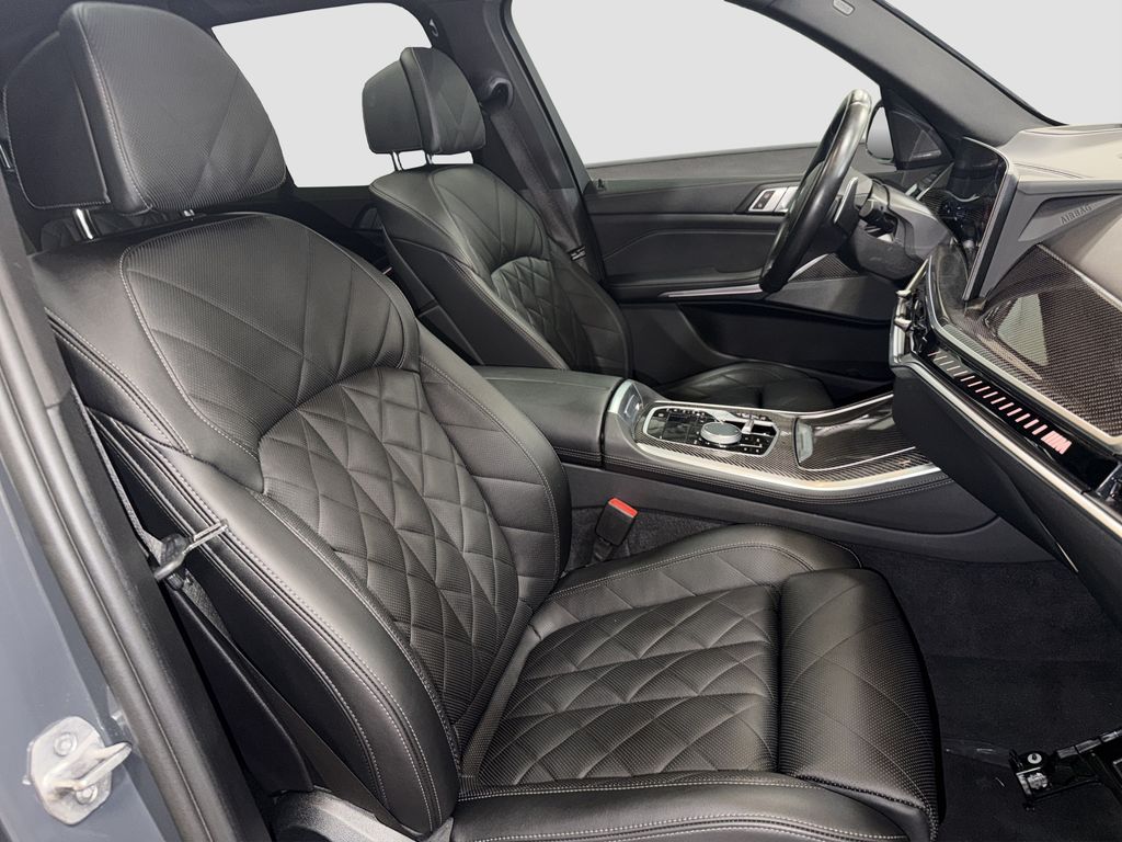 Photo 9 of this BMW X5