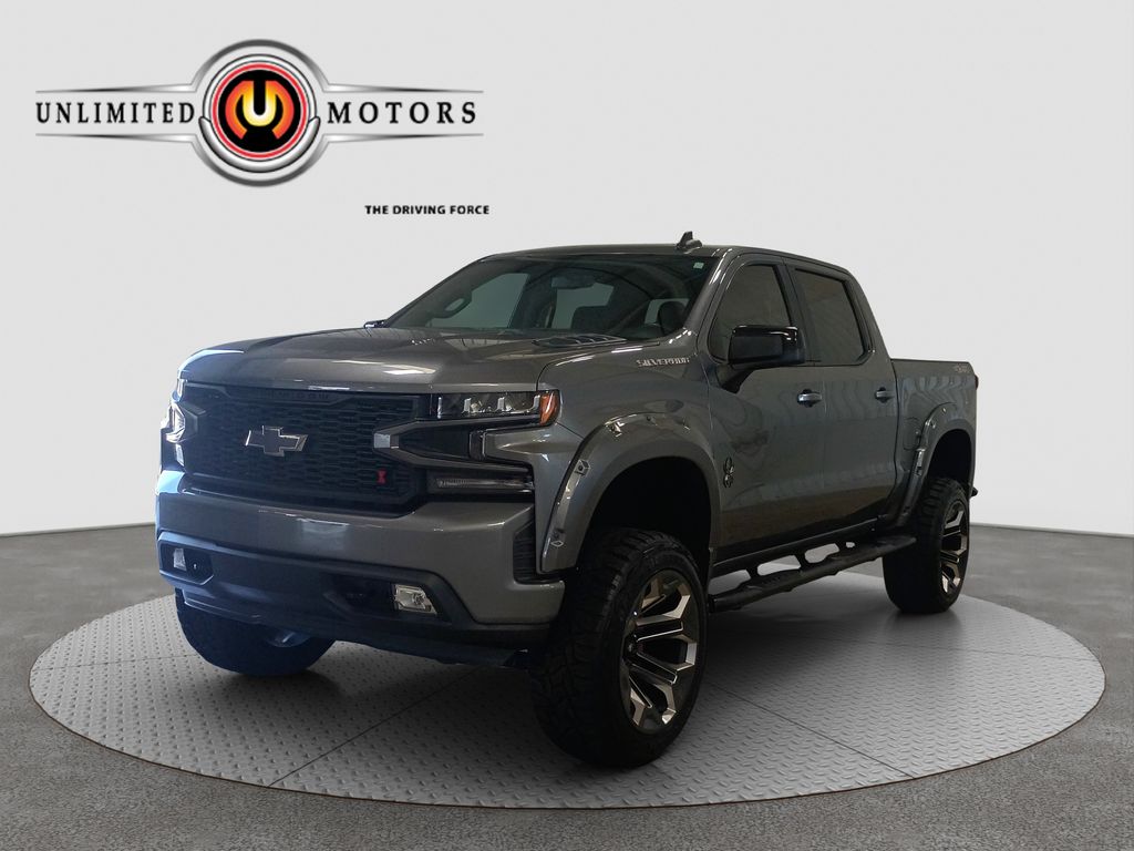Photo 4 of this Chevrolet Silverado 1500