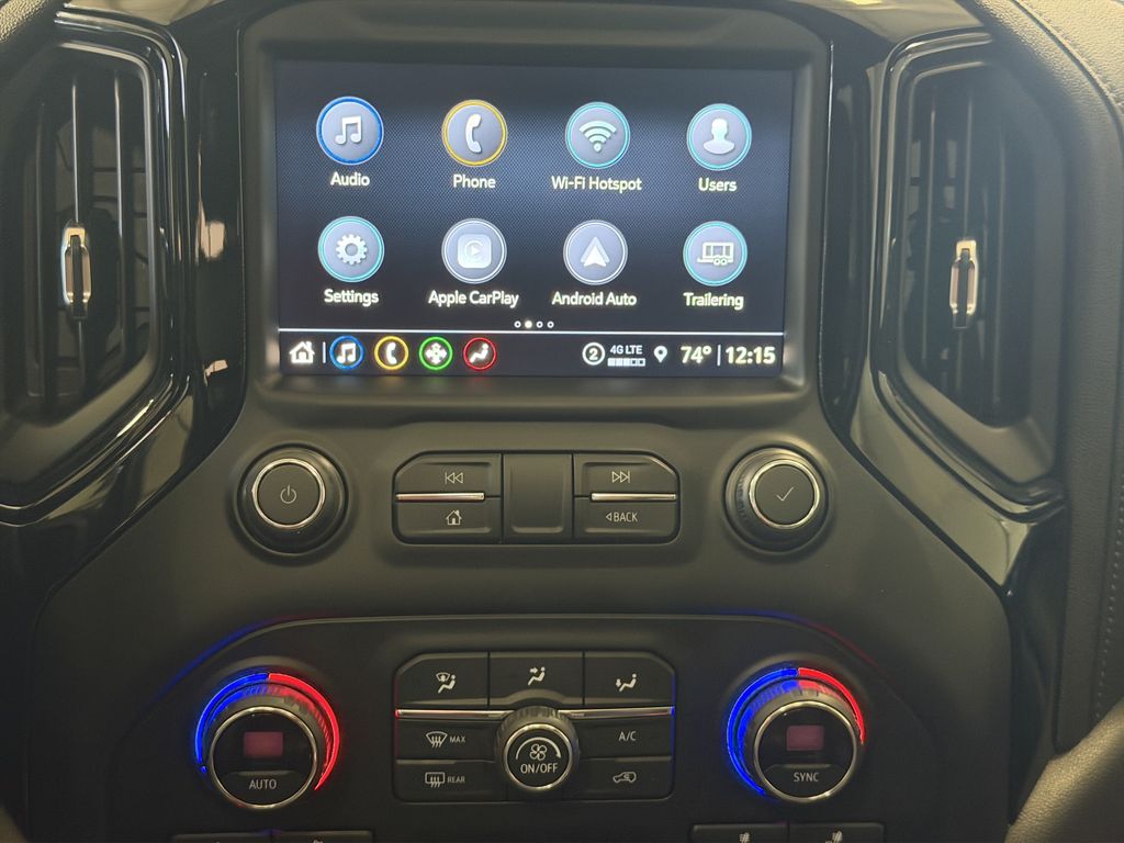 Photo 14 of this Chevrolet Silverado 1500