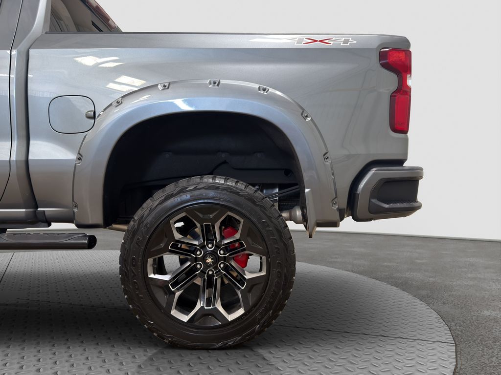 Photo 25 of this Chevrolet Silverado 1500