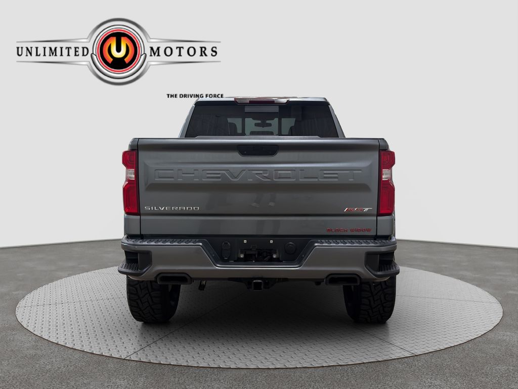 Photo 26 of this Chevrolet Silverado 1500