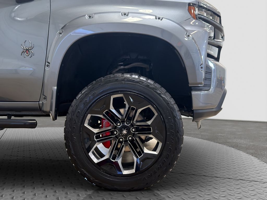 Photo 29 of this Chevrolet Silverado 1500