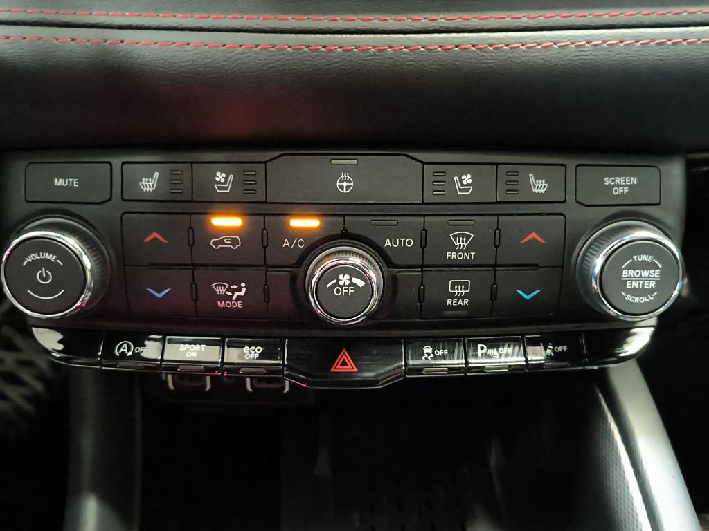 Photo 7 of this Dodge Durango