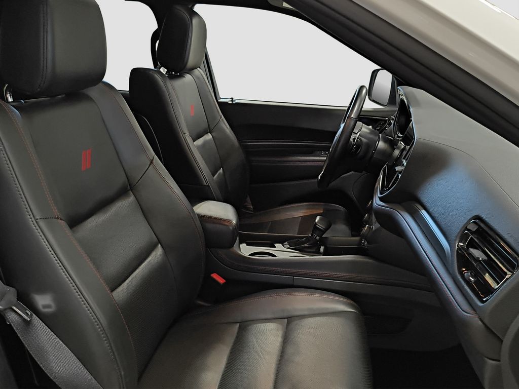 Photo 13 of this Dodge Durango