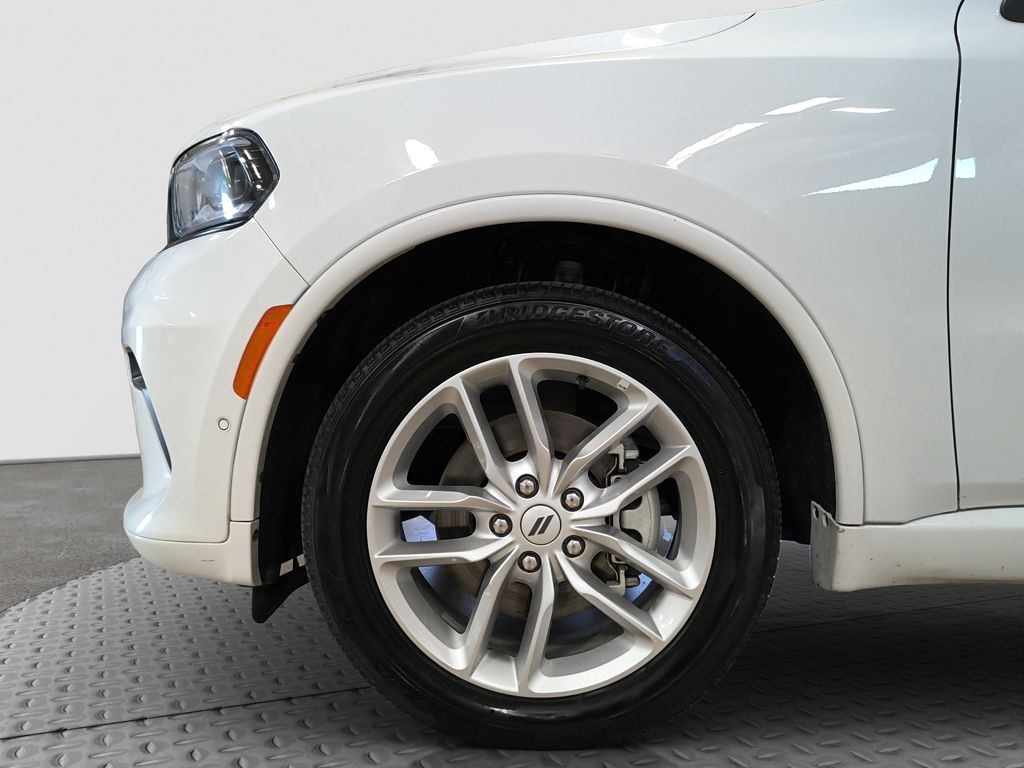 Photo 18 of this Dodge Durango