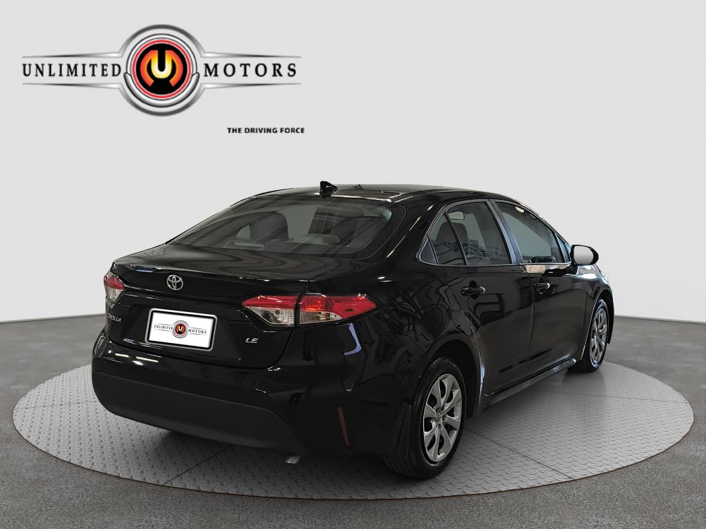 Photo 4 of this Toyota Corolla