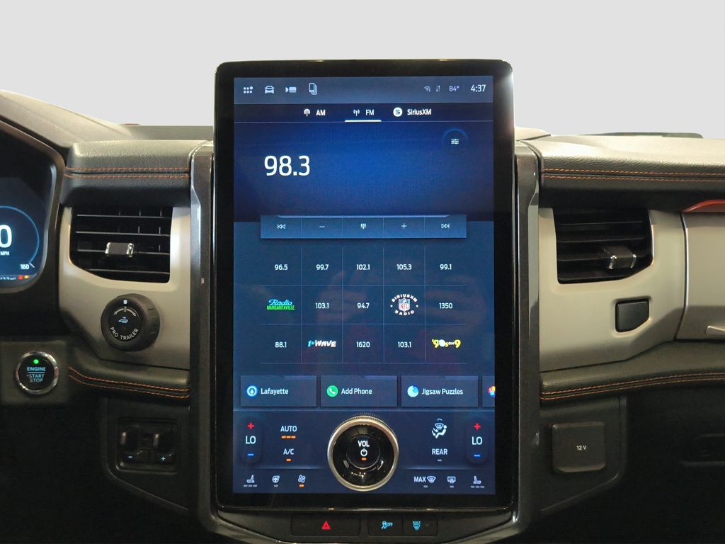 Photo 17 of this Ford Expedition