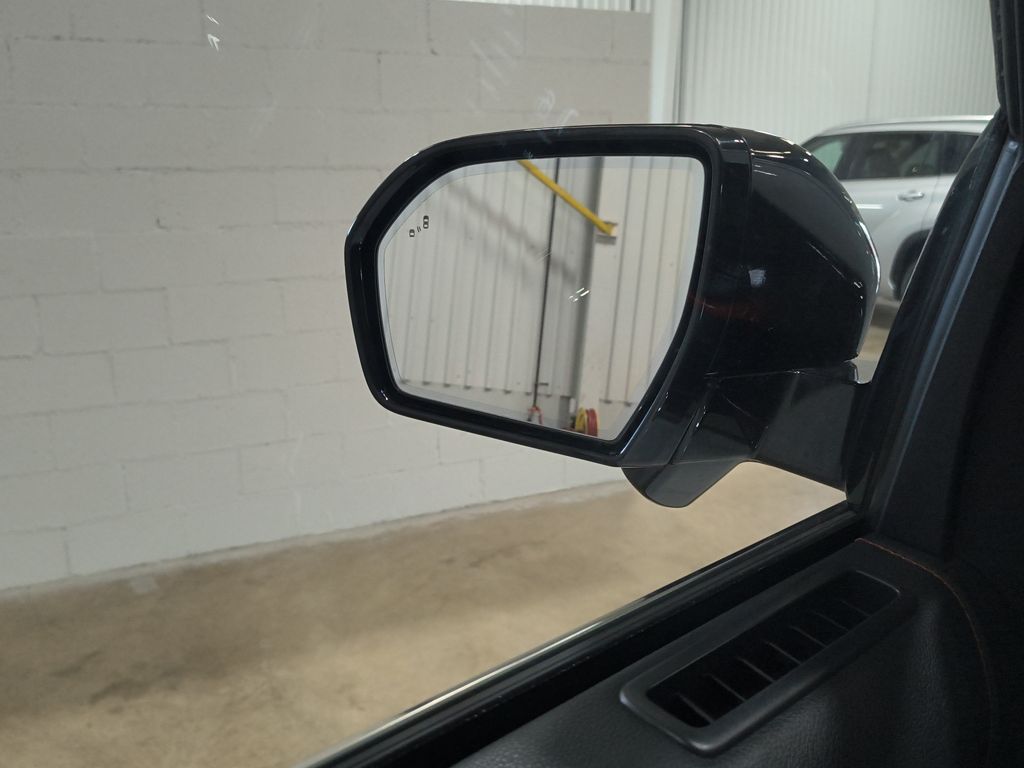 Photo 21 of this Ford Expedition
