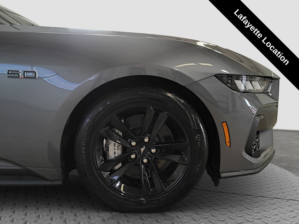 Photo 8 of this Ford Mustang