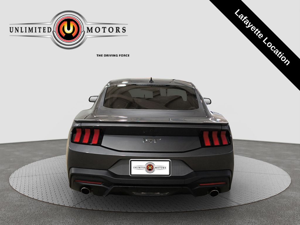 Photo 27 of this Ford Mustang