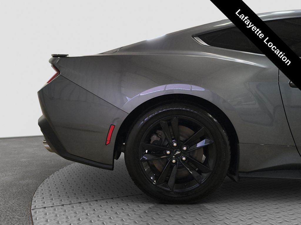 Photo 28 of this Ford Mustang